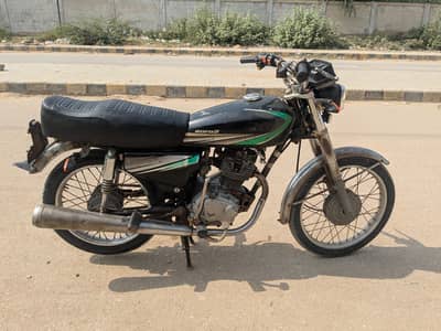Urgent Sale Honda 125 Euro 2013