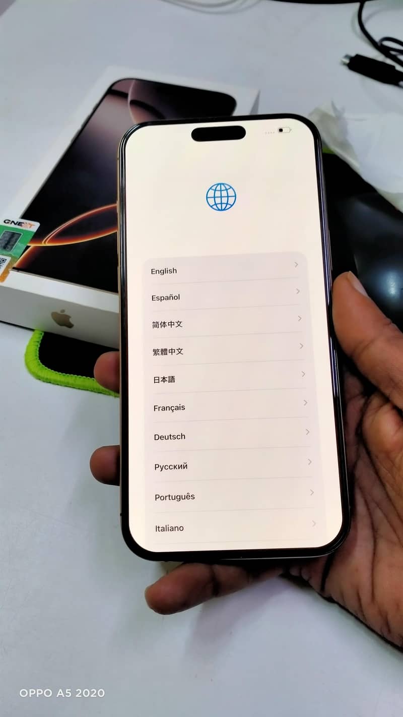Apple iPhone 16 Pro Max 1