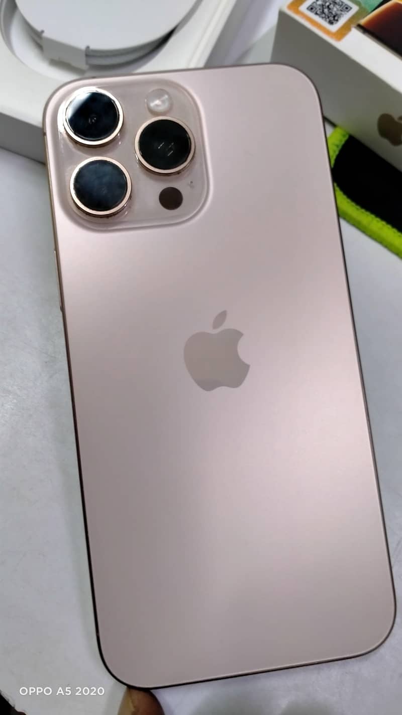 Apple iPhone 16 Pro Max 3