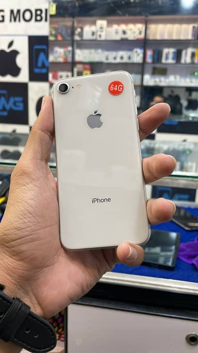 iPhone 8 (FU - 4month Sim time)