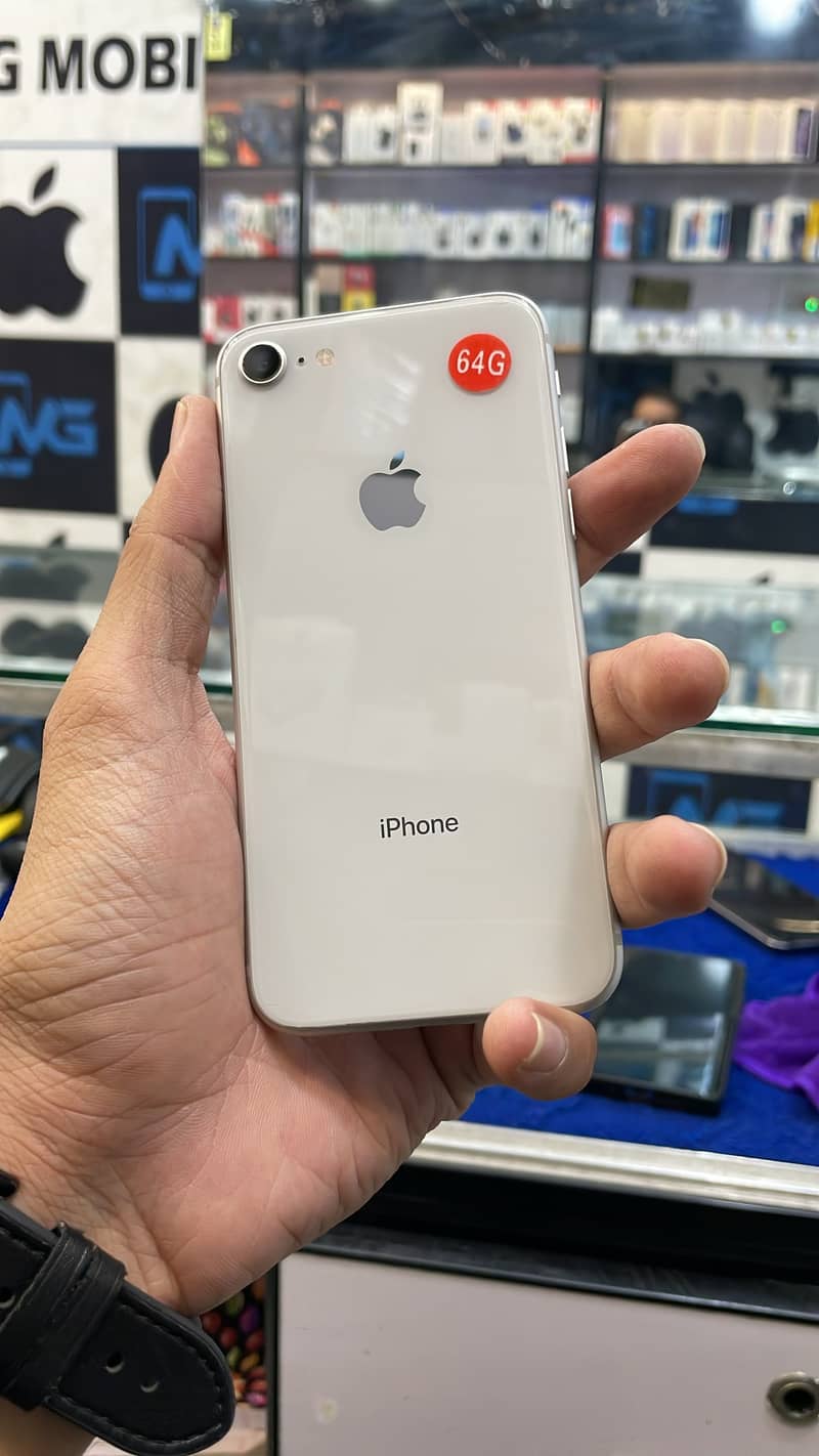 iPhone 8 (FU - 4month Sim time) 0