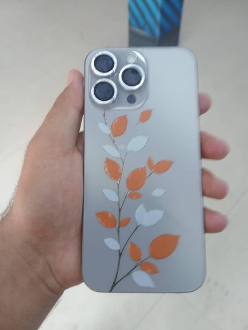 Apple iPhone 15 Pro Max 1