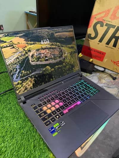 ASUS ROG STRIX G16 - RTX 4060 | Intel Core i9 14th Gen  | 10/10