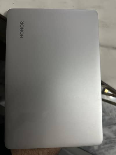 Honor Magicbook 2019, Core i5, 8th gen, 8265u, 8 gb ram, 256gb ssd