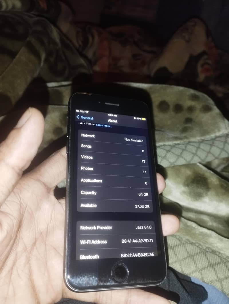 Apple iPhone 8 4