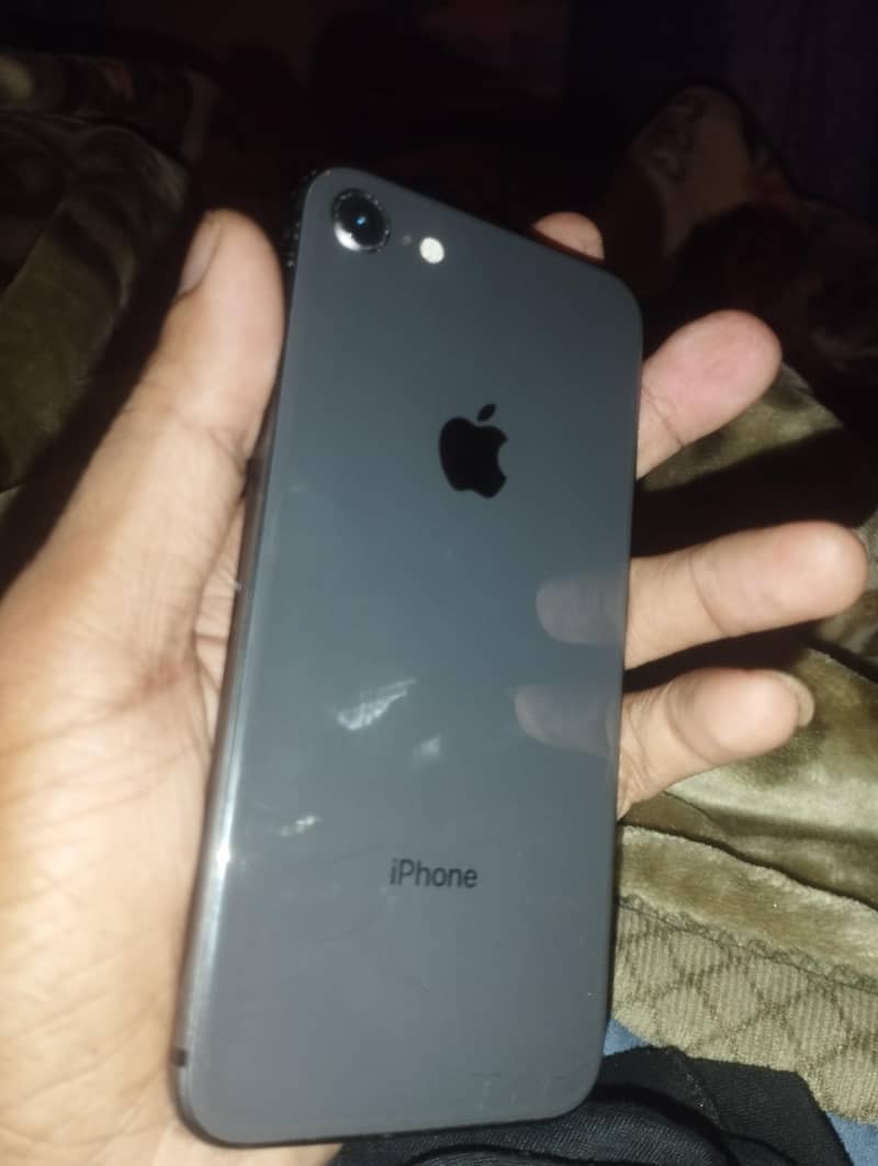 Apple iPhone 8 8