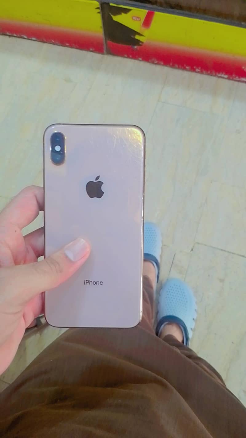 Apple iPhone XS Max 0