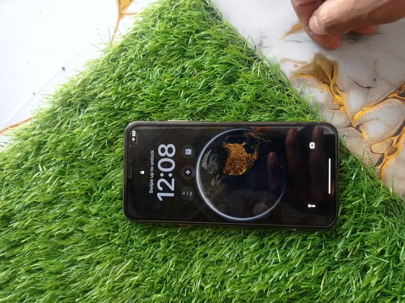 Apple iPhone XS Max 1