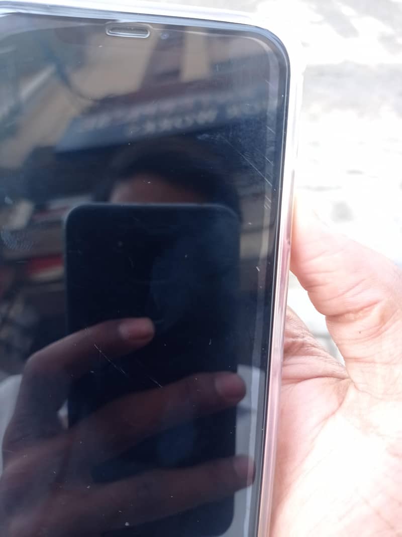 Apple iPhone XS Max 2