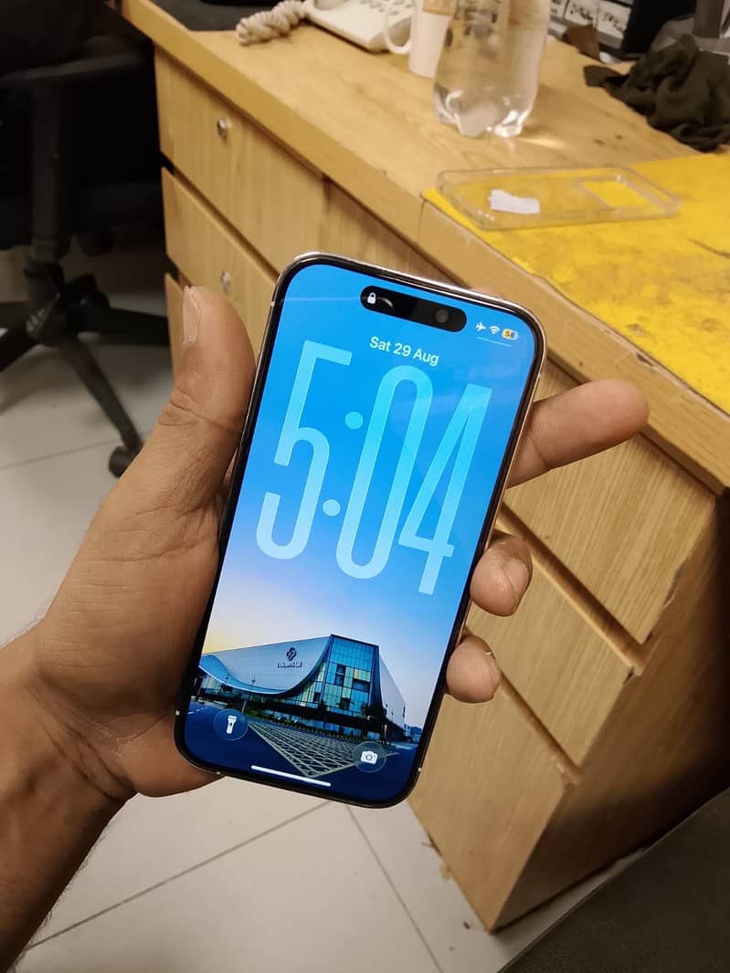 Apple iPhone 14 Pro 1
