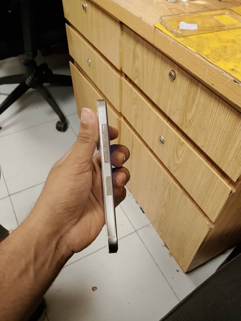 Apple iPhone 14 Pro 3