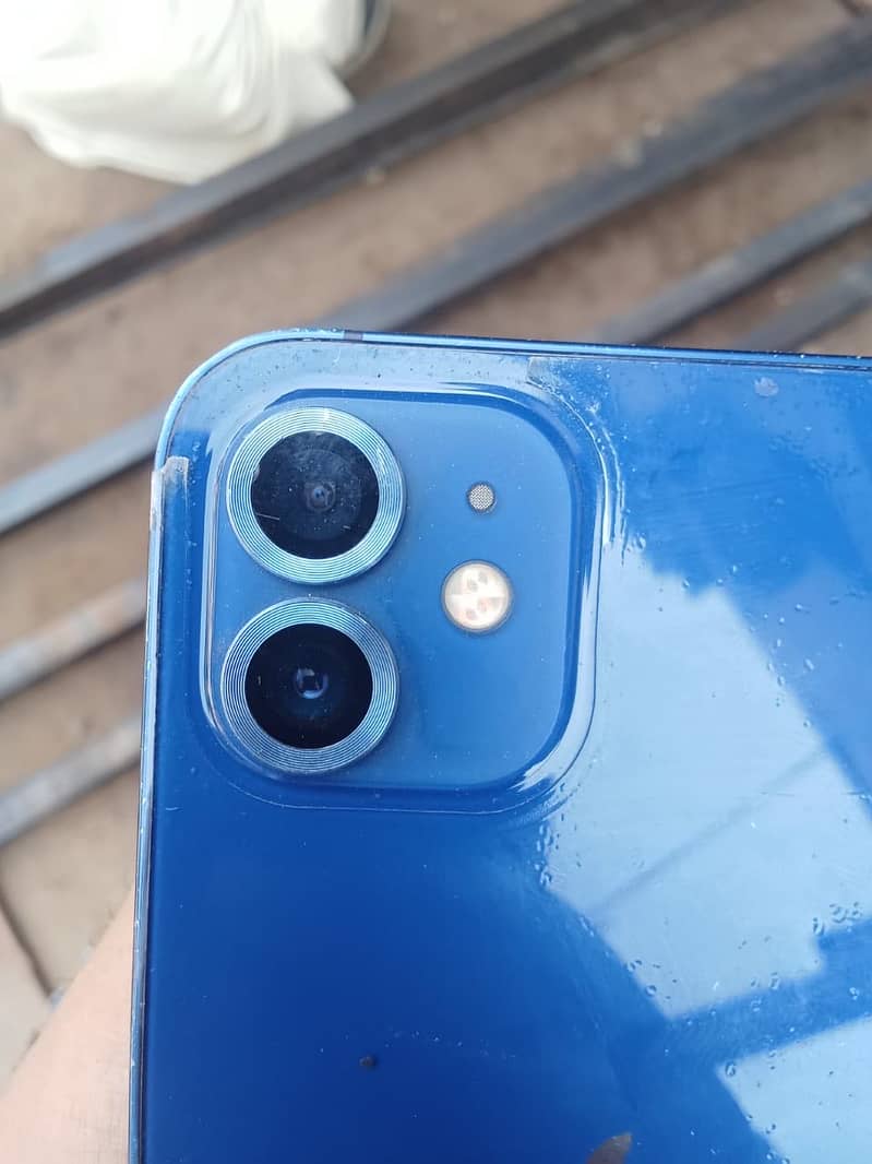 Apple iPhone 12 1