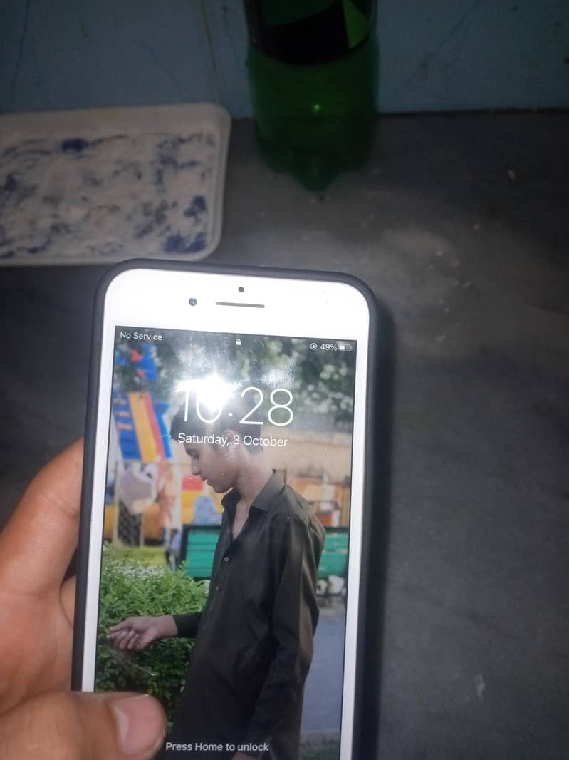 Apple iPhone 7 Plus 2