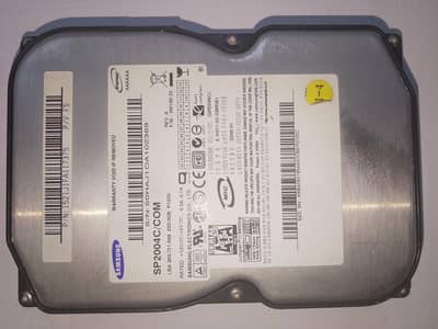 SSD 128GB + 24GB RAM DDR 3 + 200GB HDD + Monitor Combo