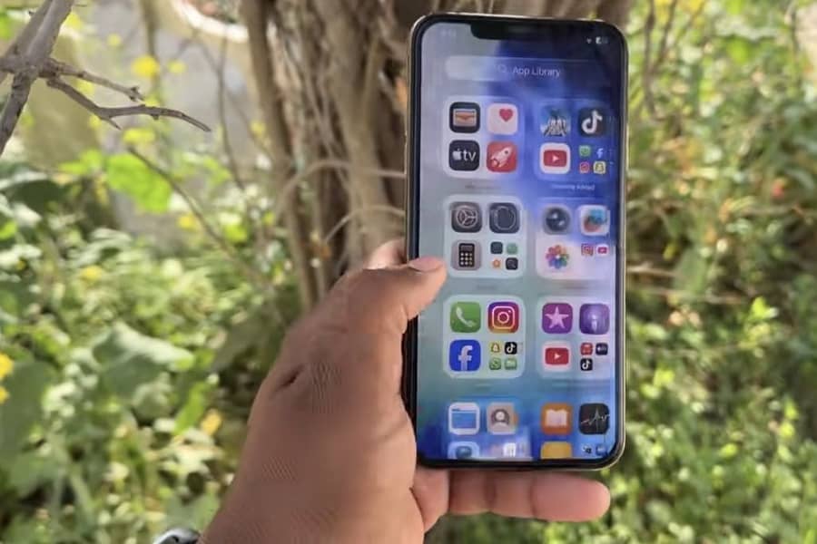 Apple iPhone 11 Pro Max 3