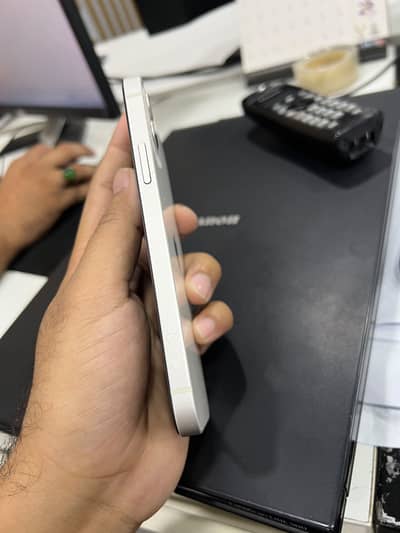Apple iPhone 12 Non pta Factory unlocked