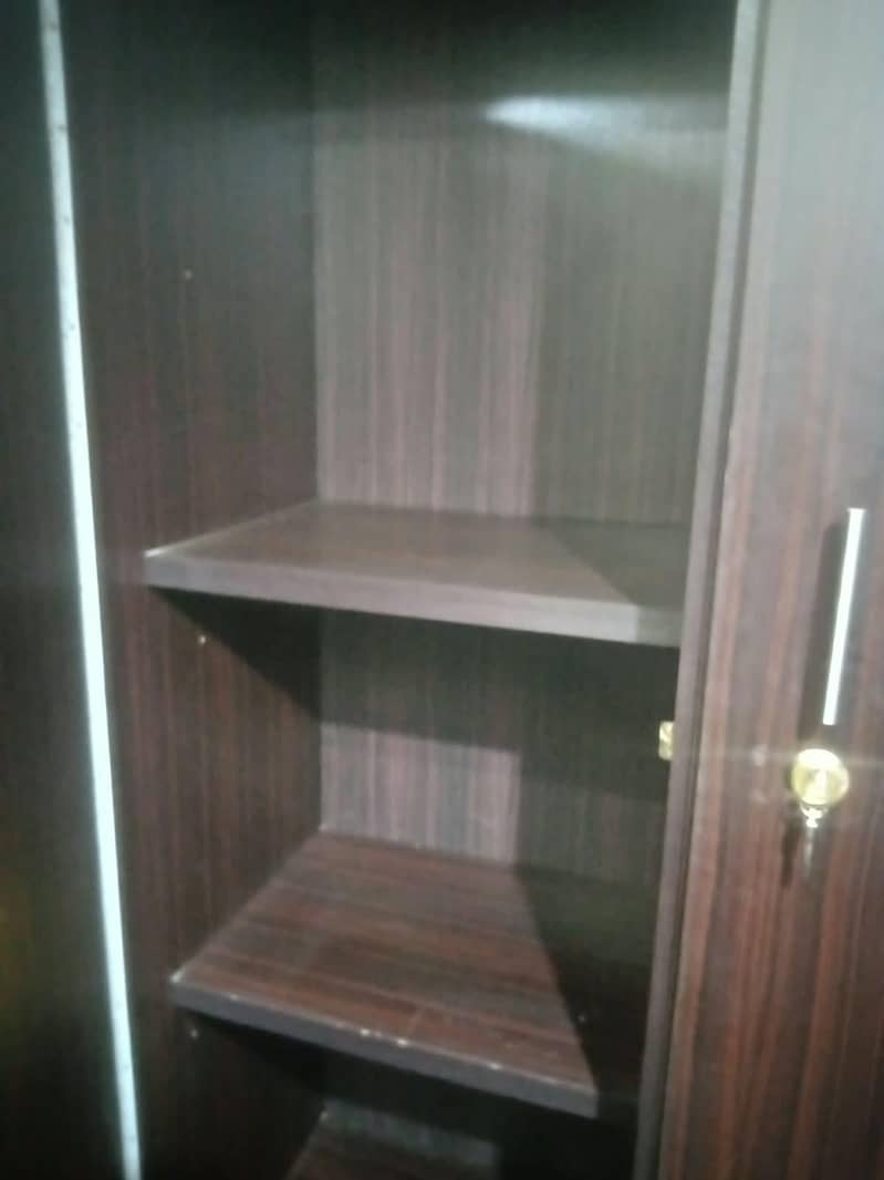 Almari 2 door 1