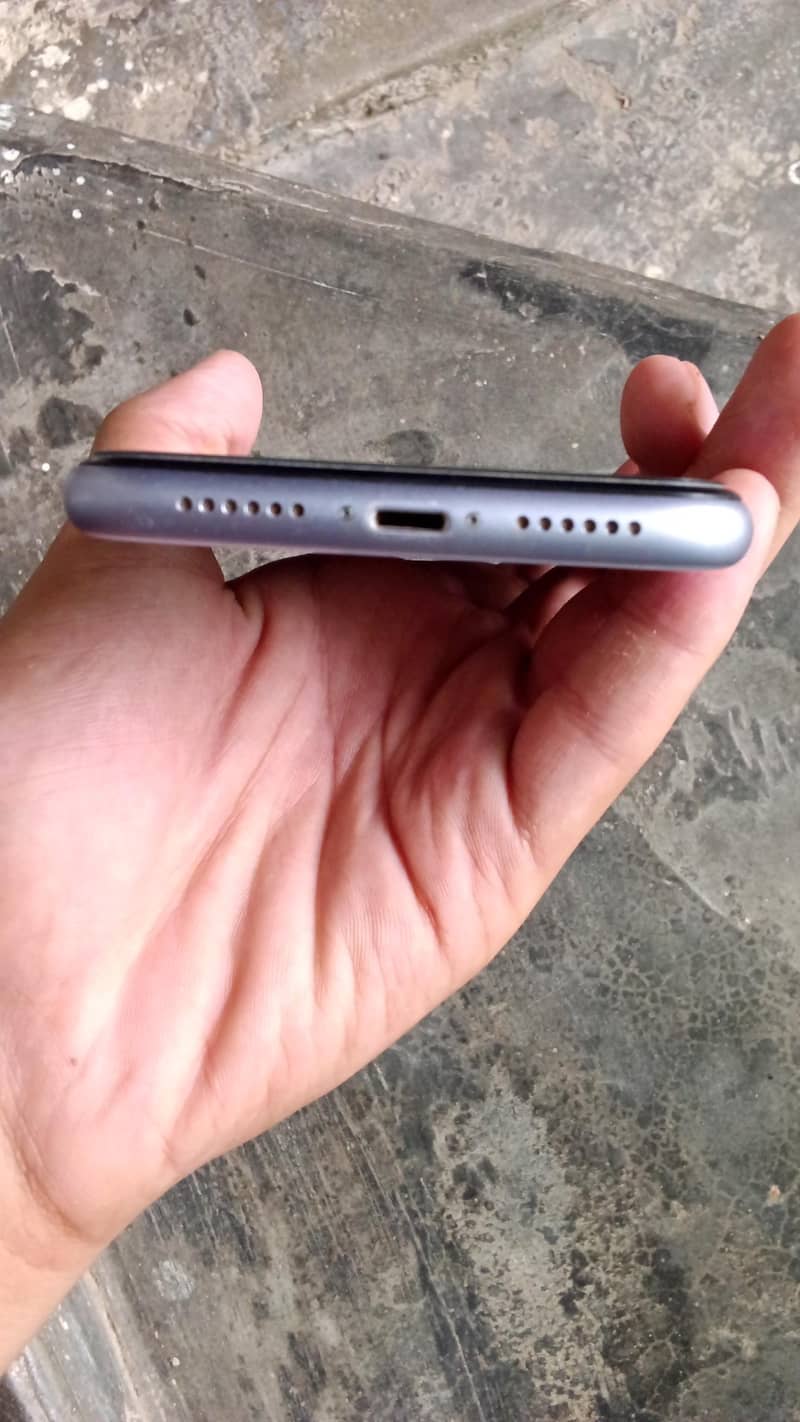 Apple iPhone 11 2