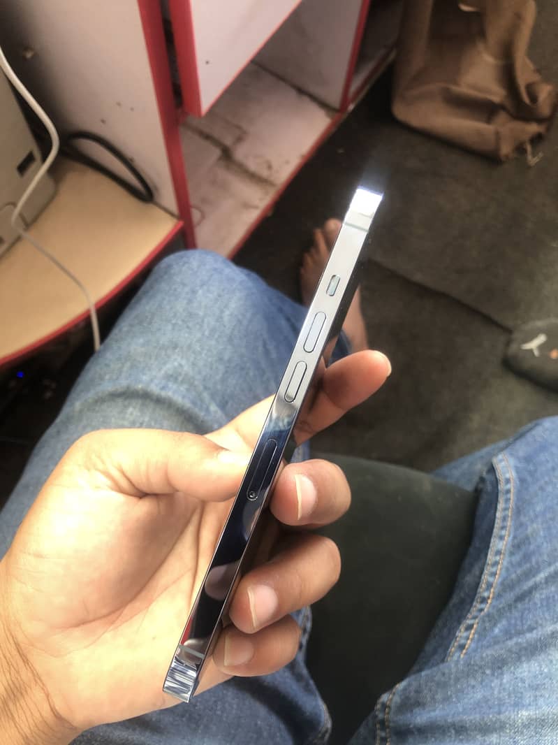 Apple iPhone 13 Pro 0
