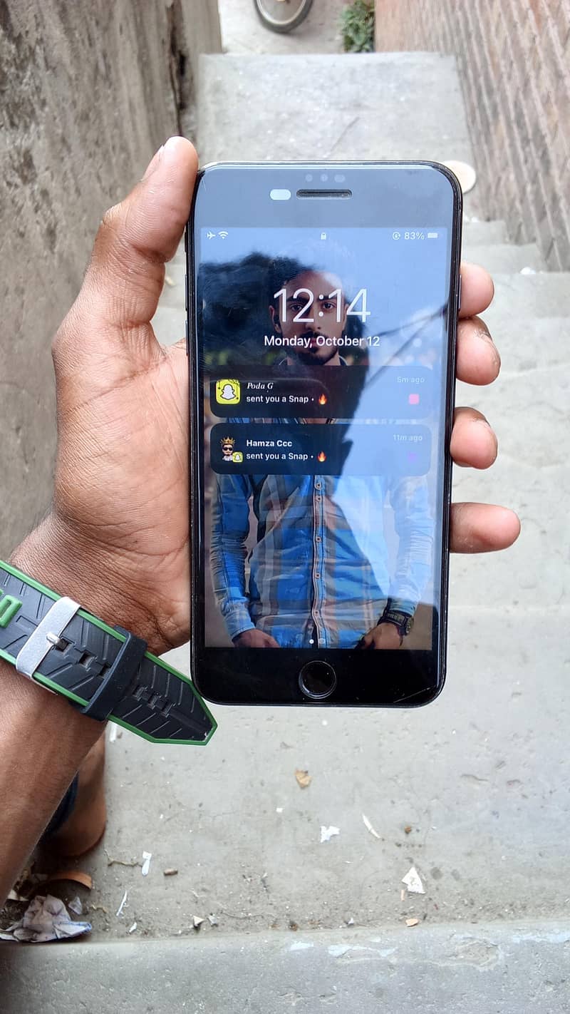 Apple iPhone 7 Plus 8