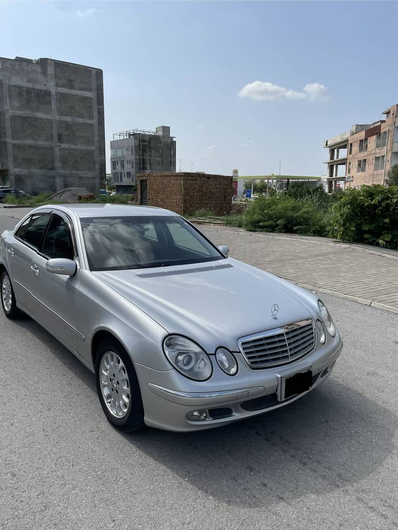 Mercedes E Class 2003 3