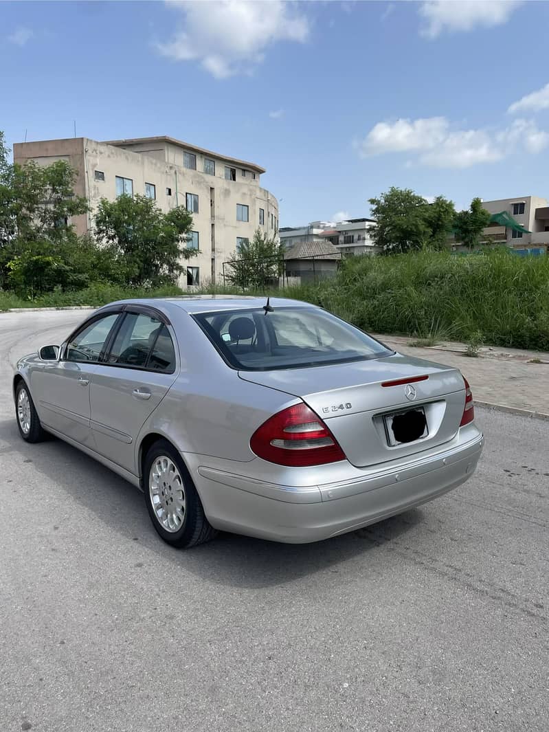 Mercedes E Class 2003 4