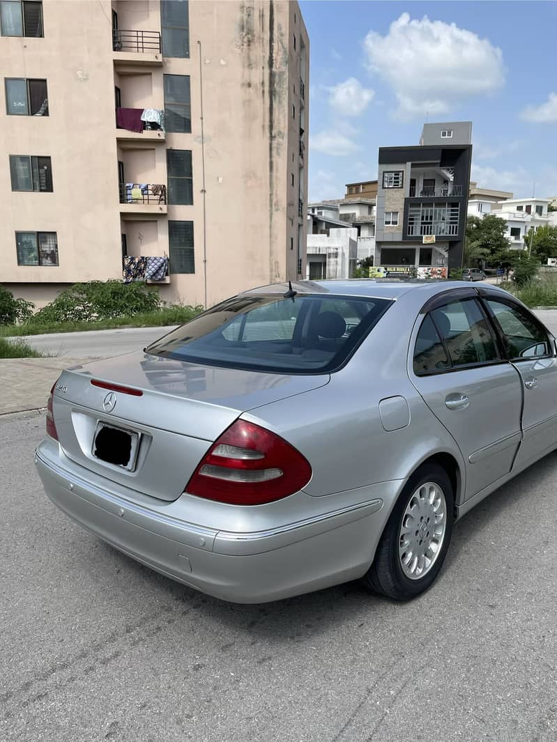 Mercedes E Class 2003 6