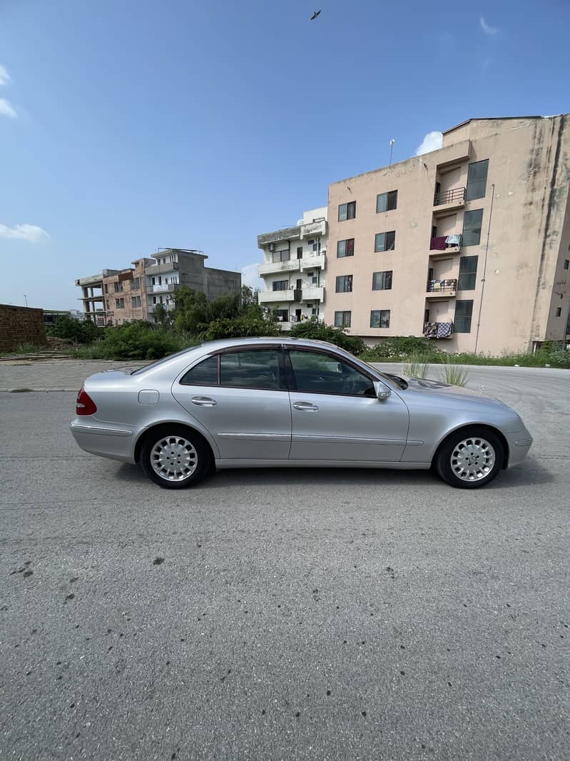 Mercedes E Class 2003 7