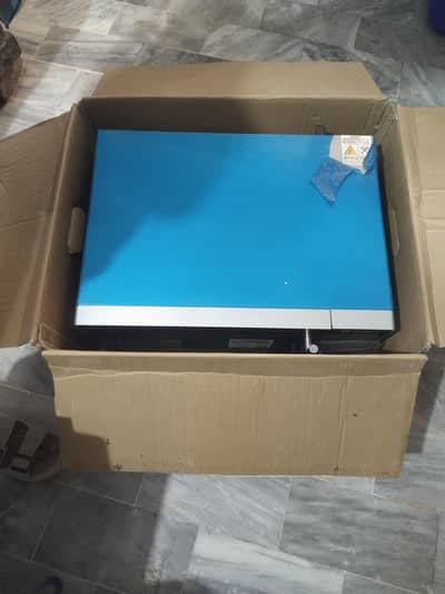 microwave oven