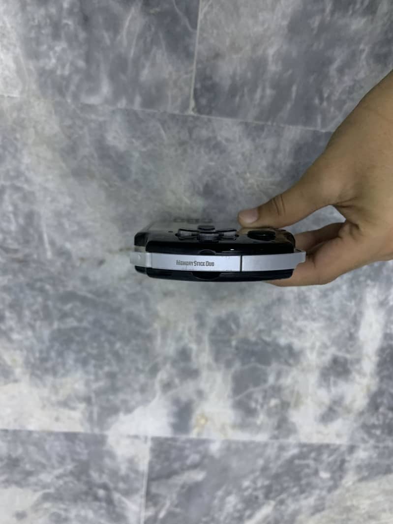 PSP 2000 1