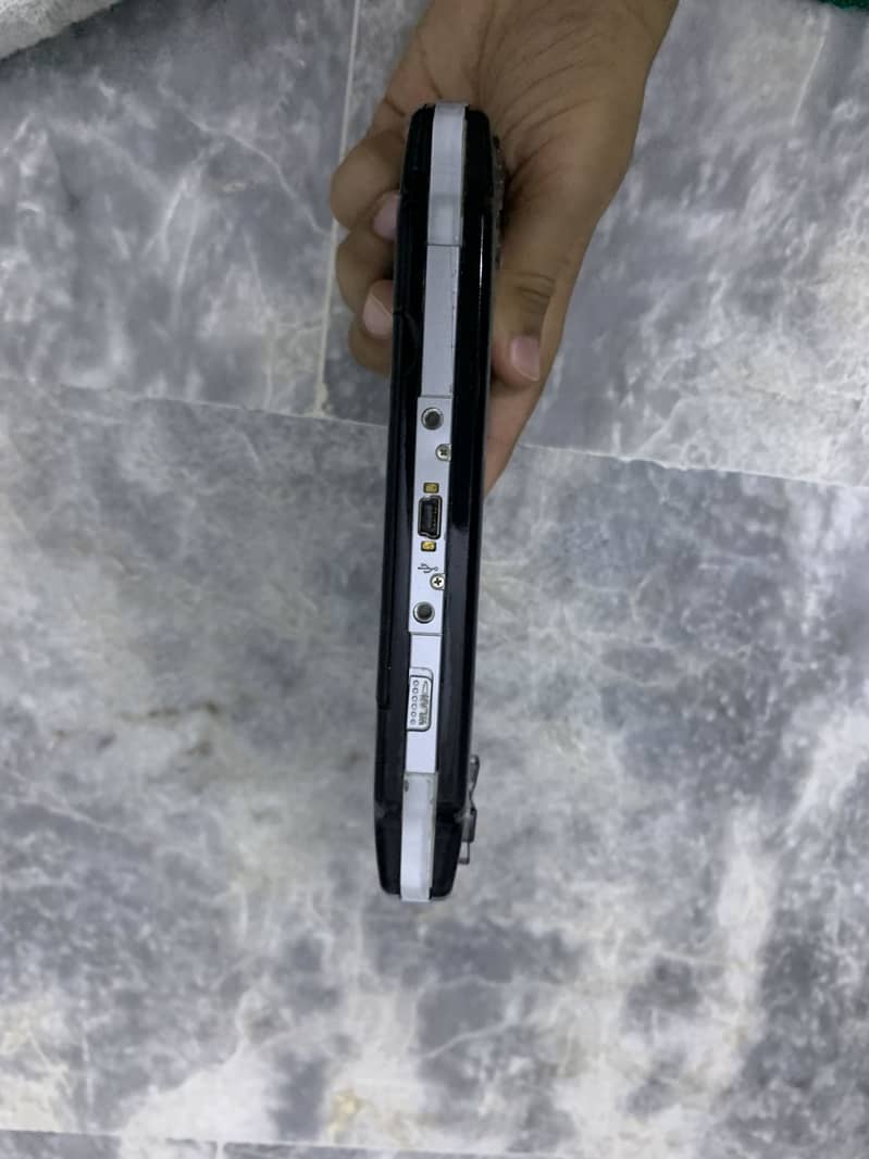 PSP 2000 3