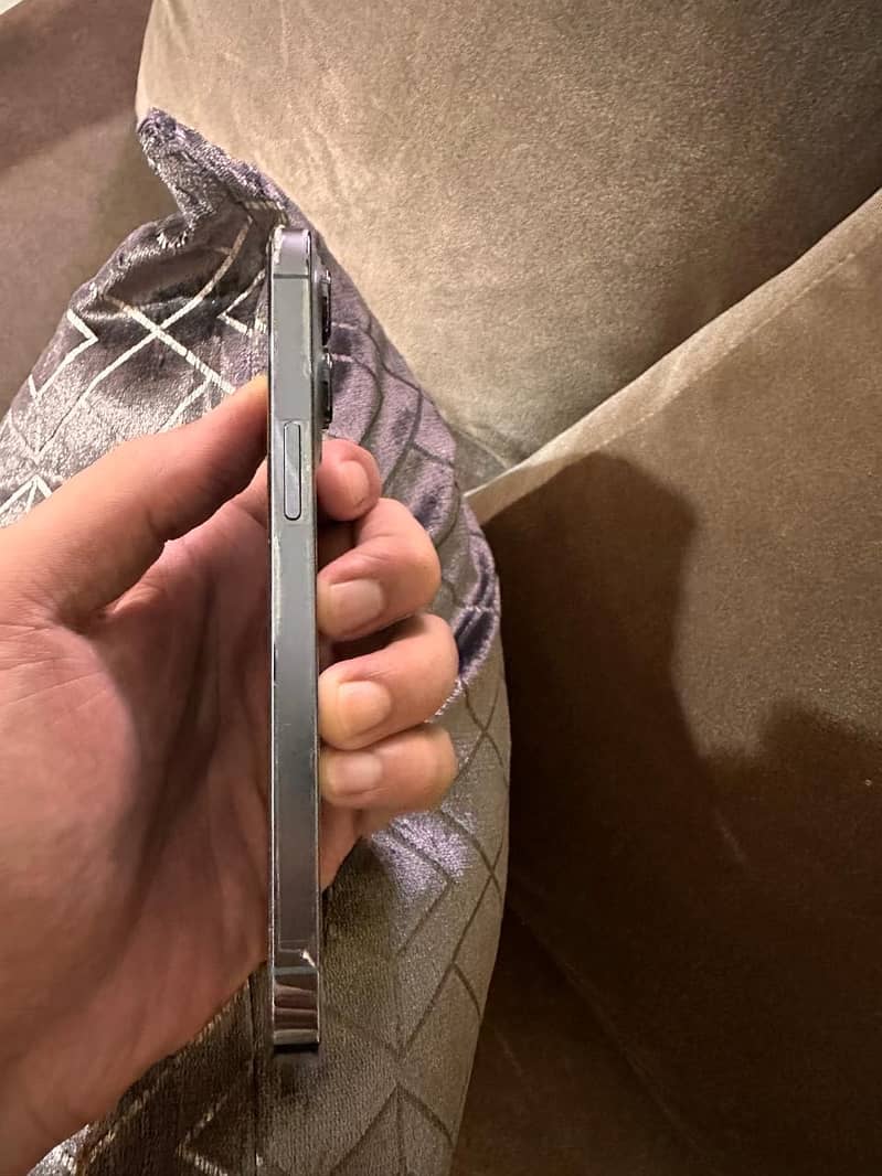 Apple iPhone 13 Pro Dual PTA 2