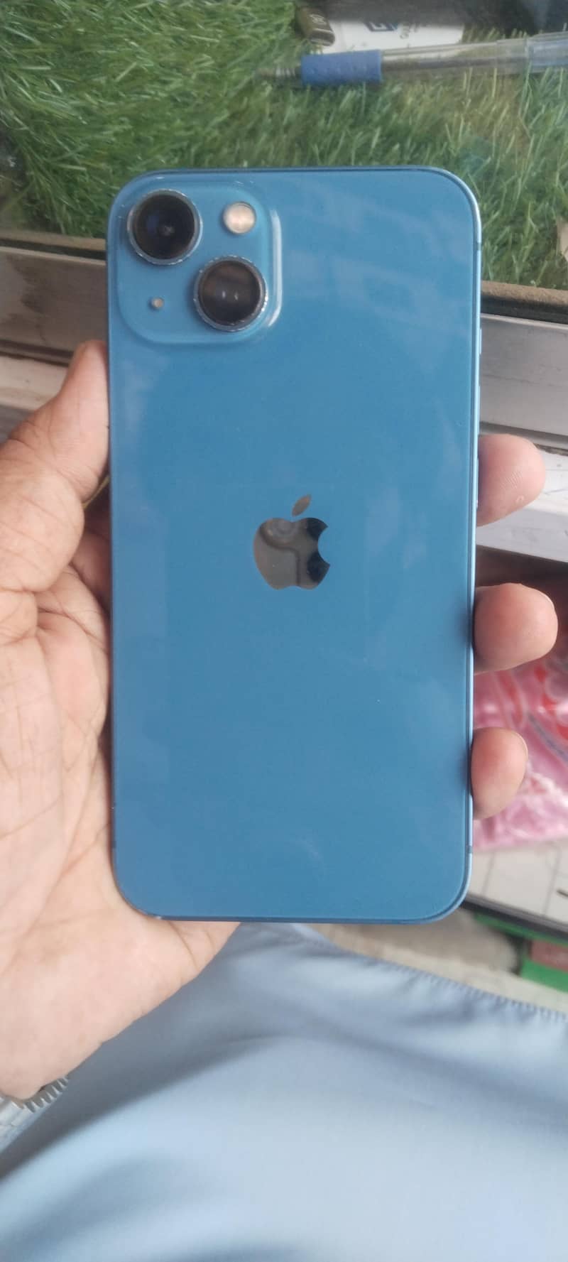 Apple iPhone 13 0