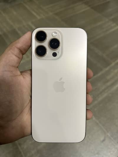Apple iPhone 16 Pro Max