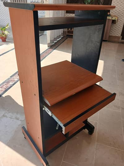 computer table