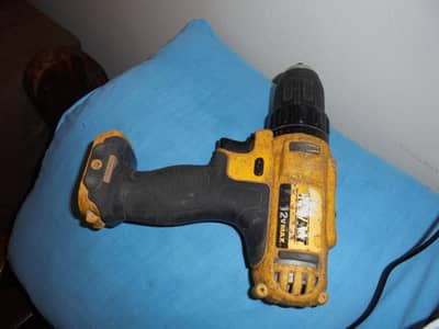 dewalt battery drill