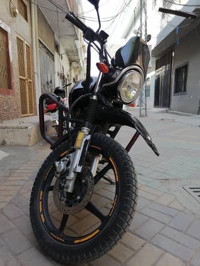 Yamaha YBR 125G | Total Genuine