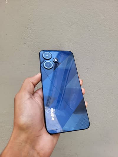 Infinix Hot 30 Play