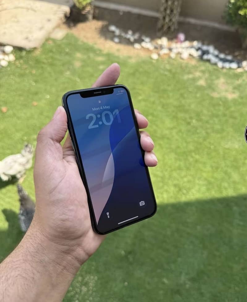 Apple iPhone 11 Pro 1