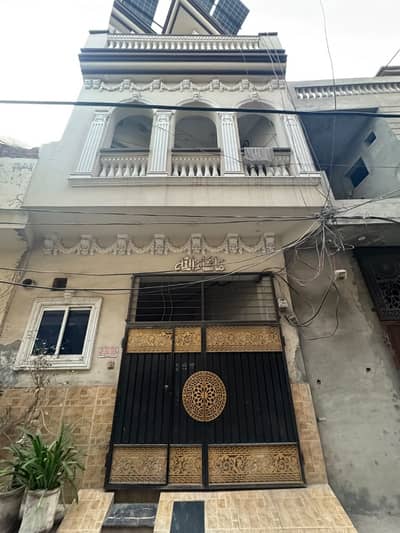 Prime Location Thokar Niaz Baig House Sized 3 Marla Is Available