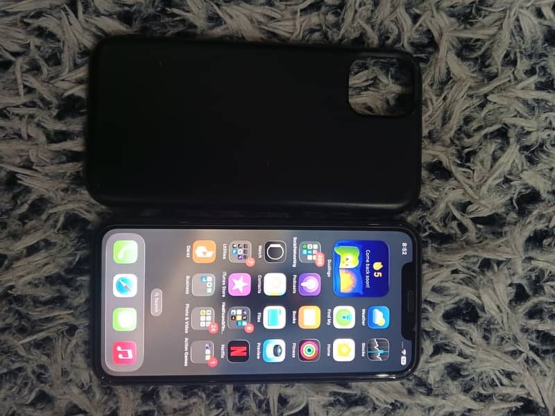 Apple iPhone 11 3
