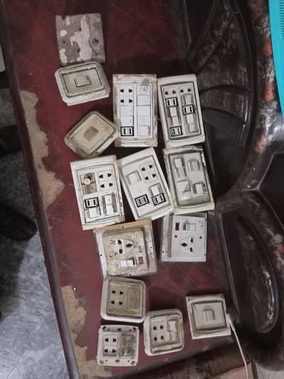 all set 2 ND hand button for sale 10/10 condition ma all chalta han