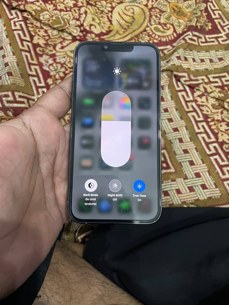 Apple iPhone 13 Pro 4