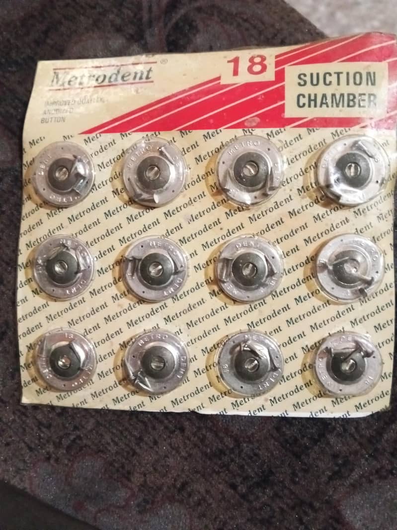 Denture suction chamber 1