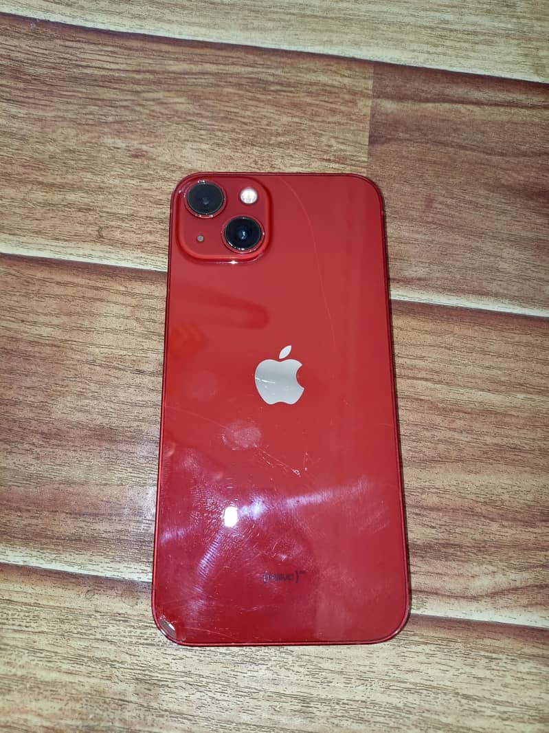 Apple iPhone 13 8