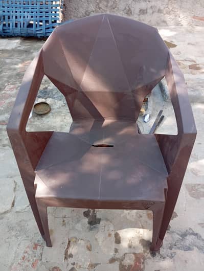 plastic chairs for sale