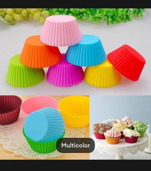 T  Pack of 6 - Square Shape Silicone Muffin Cup Cake Mould