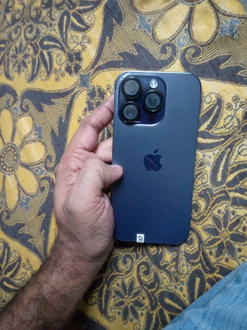Apple iPhone 14 Pro 2