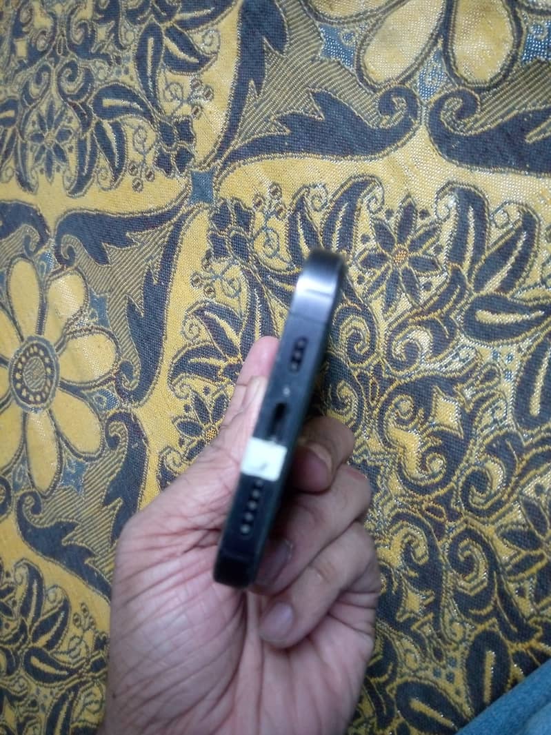 Apple iPhone 14 Pro 3