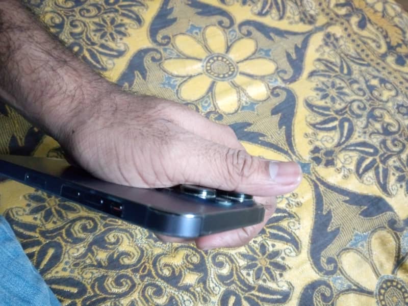 Apple iPhone 14 Pro 9